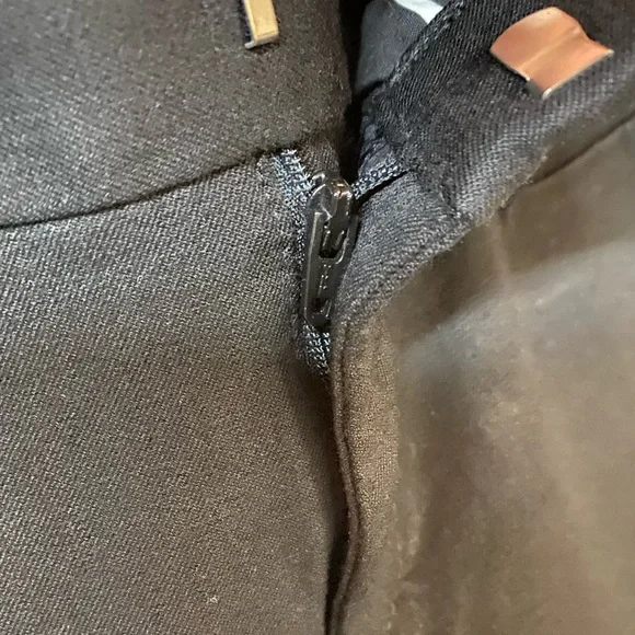 Banana Republic Dress Pants- Women’s size 4 - Picture 4 of 6